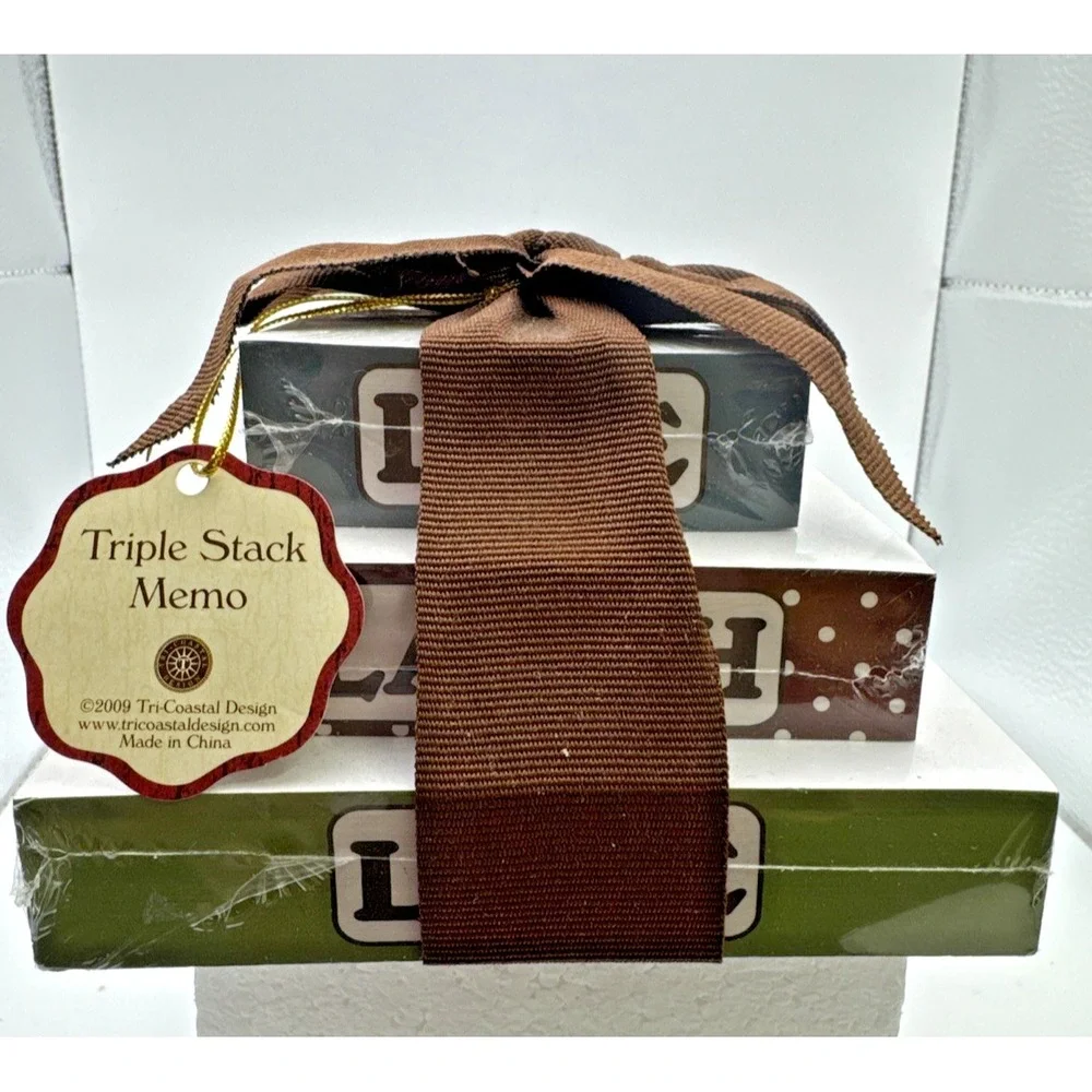 Set of 3 Stacked Memo Pad New with‎ bow and tag. Live, Laugh, Love